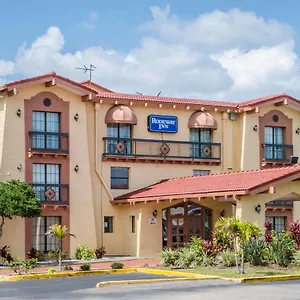 2* Inn Rodeway Near Ybor - Casino